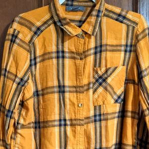 🌼4/$20🌼 Dark Mustard Flannel